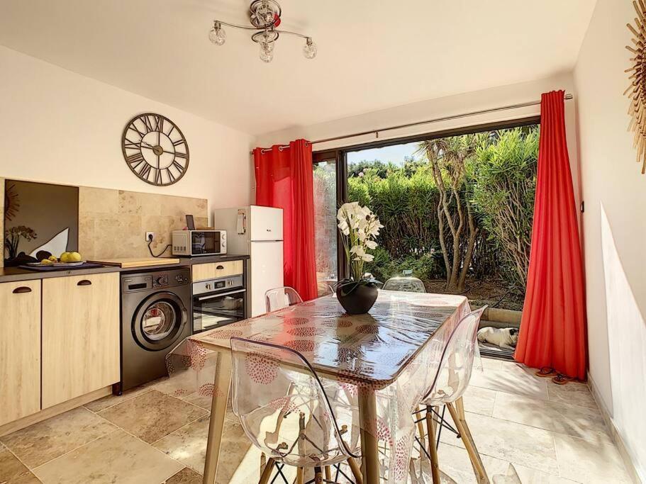 Superbe Appartement En Bord De Mer Bandol Dış mekan fotoğraf